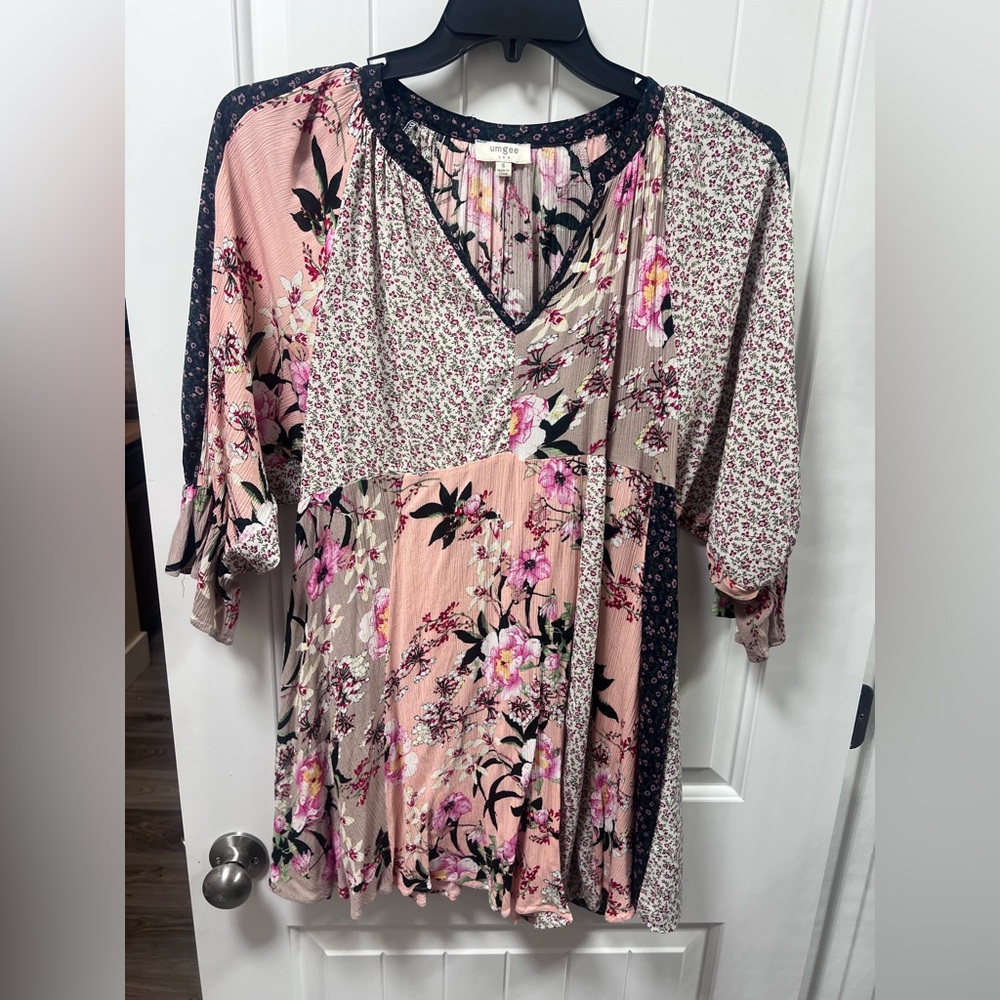 Umgee Floral Mixed Print Puff Sleeve Dress/ size small